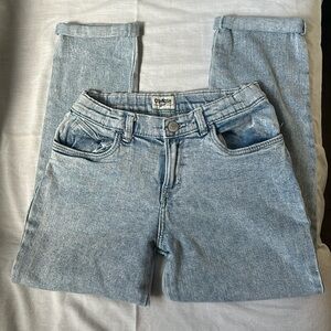 Oshkosh B’gosh girls ankle cropped acid washed jeans size 10/10A.